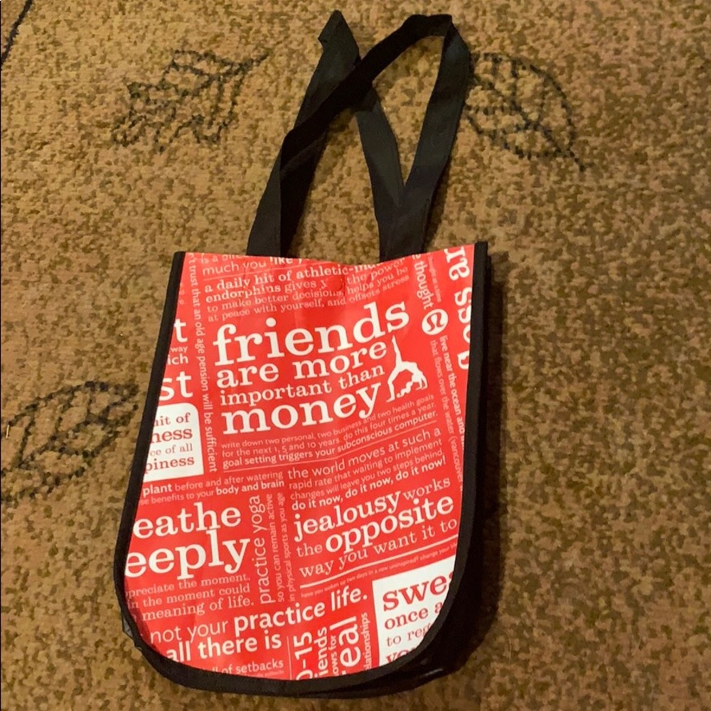 Lululemon bag